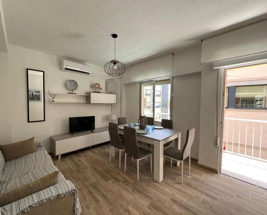 Apartamento Apartamento Céntrico Y En Primera Línea De Playa